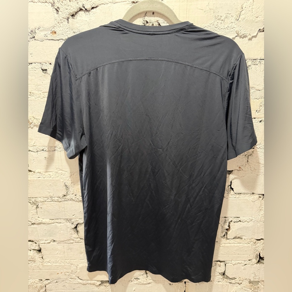 Barry's Black Core Performance Tee - image 5